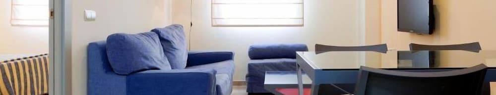 Apartamentos Vertice Sevilla Aljarafe Bormujos Kültér fotó