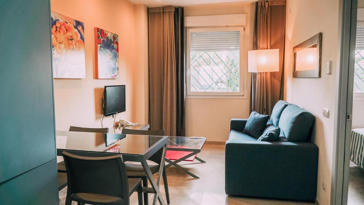 Apartamentos Vertice Sevilla Aljarafe Bormujos Kültér fotó