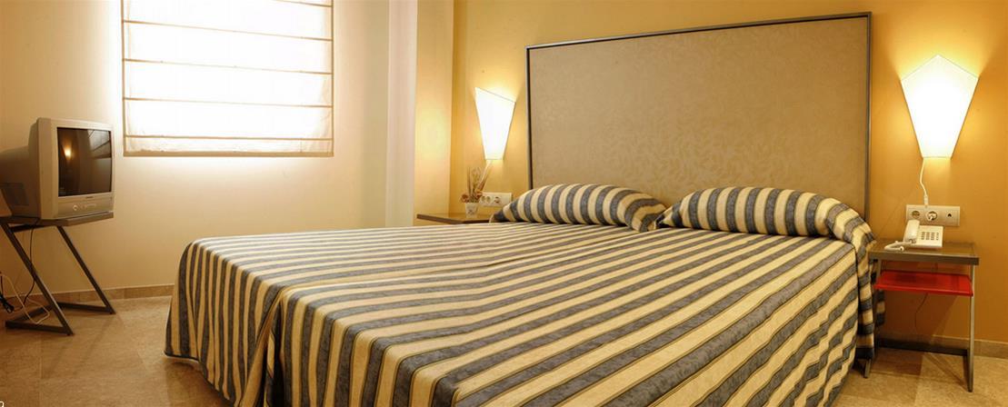 Apartamentos Vertice Sevilla Aljarafe Bormujos Kültér fotó